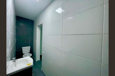 Banheiro de casa para alugar com 1 quarto, 40m² em Vila Sao Joao Batista, Guarulhos