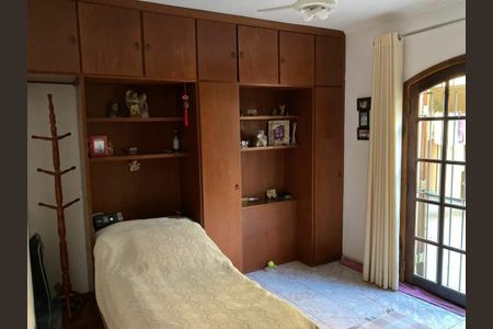 Casa à venda com 3 quartos, 256m² em Chora Menino, São Paulo