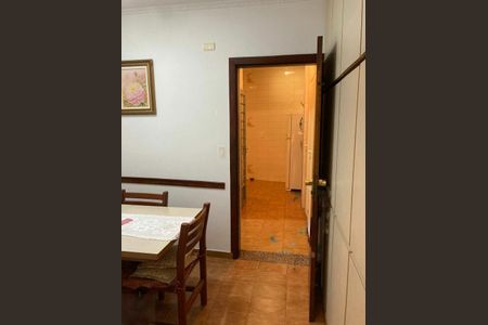 Casa à venda com 3 quartos, 256m² em Chora Menino, São Paulo