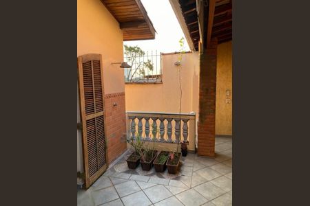 Casa à venda com 256m², 3 quartos e 4 vagas