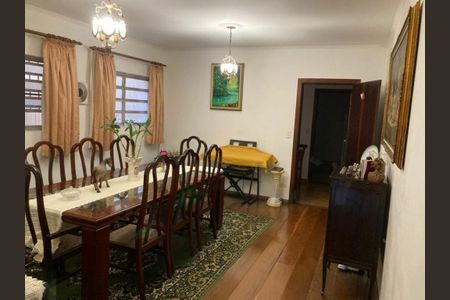 Casa à venda com 3 quartos, 256m² em Chora Menino, São Paulo