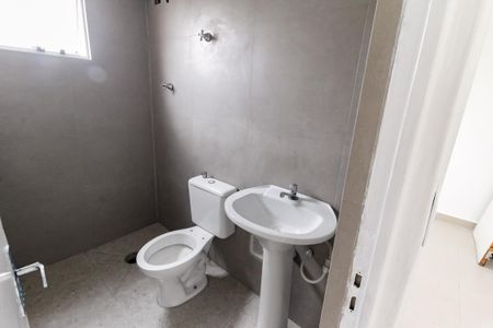 Banheiro de apartamento para alugar com 2 quartos, 52m² em Jardim Umuarama, São Paulo