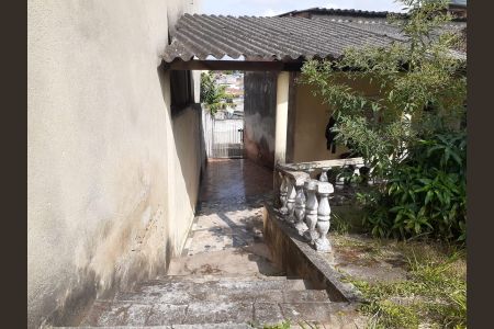 Casa à venda com 342m², 4 quartos e 10 vagas Casa à venda com 342m², 4 quartos e 10 vagasComodo