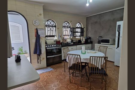 Foto 04 de casa à venda com 3 quartos, 226m² em Jardim Londrina, São Paulo