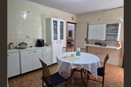 Casa à venda com 226m², 3 quartos e 4 vagasFoto 05