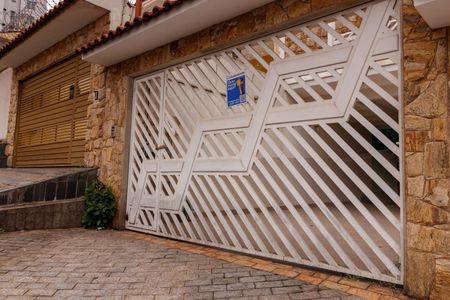 Casa à venda com 262m², 3 quartos e 4 vagasFachada com Plaquinha HKTL-531