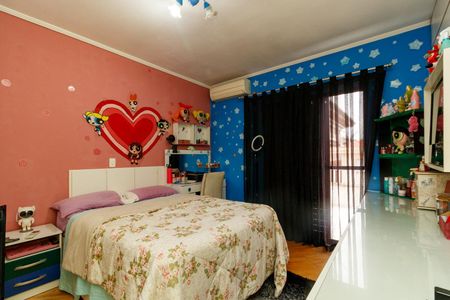 Casa à venda com 262m², 3 quartos e 4 vagasSuíte 3