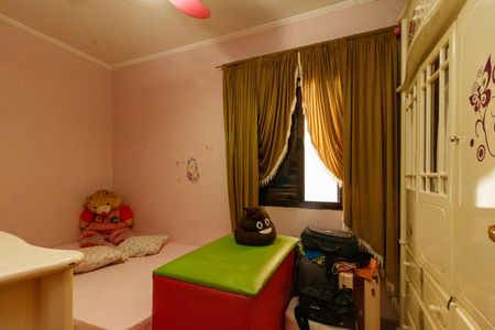 Casa à venda com 262m², 3 quartos e 4 vagasSuíte 2