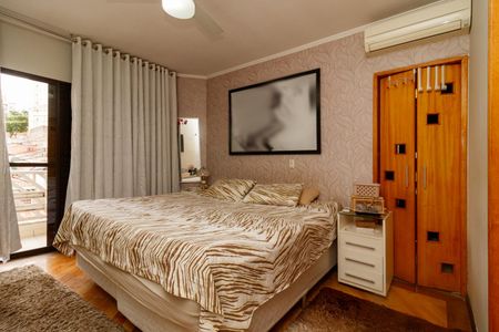 Casa à venda com 262m², 3 quartos e 4 vagasSuíte