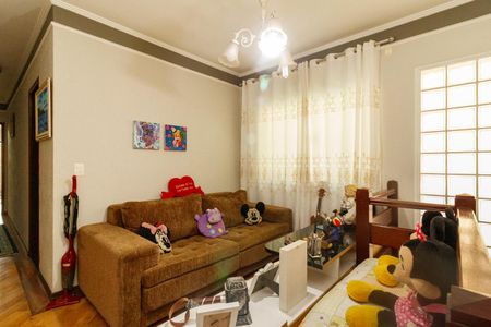 Casa à venda com 262m², 3 quartos e 4 vagasSala