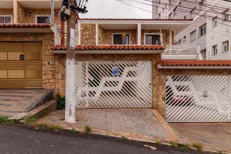 Casa à venda com 262m², 3 quartos e 4 vagasFachada