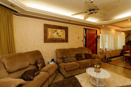 Casa à venda com 262m², 3 quartos e 4 vagasSala