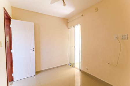 Casa à venda com 250m², 3 quartos e 1 vaga Casa à venda com 250m², 3 quartos e 1 vagaQuarto 2