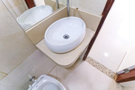 Casa à venda com 250m², 3 quartos e 1 vaga Casa à venda com 250m², 3 quartos e 1 vagaBanheiro Social 2