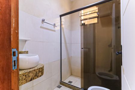 Casa à venda com 250m², 3 quartos e 1 vaga Casa à venda com 250m², 3 quartos e 1 vagaBanheiro Social