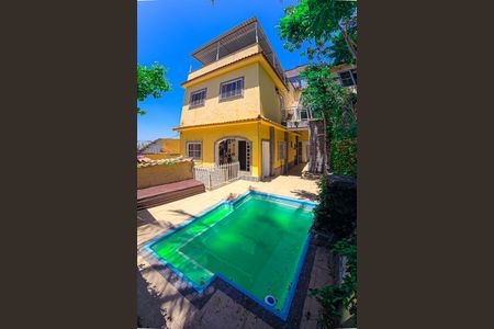 Casa à venda com 250m², 3 quartos e 1 vaga Casa à venda com 250m², 3 quartos e 1 vagaFachada casa