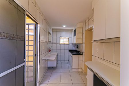 Casa à venda com 250m², 3 quartos e 1 vaga Casa à venda com 250m², 3 quartos e 1 vagaCozinha