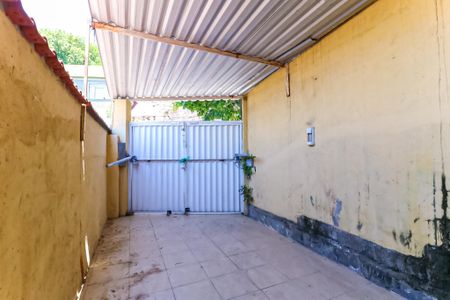 Casa à venda com 250m², 3 quartos e 1 vaga Casa à venda com 250m², 3 quartos e 1 vagaGaragem