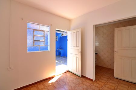 Casa para alugar com 100m², 2 quartos e 2 vagasCopa e Cozinha 