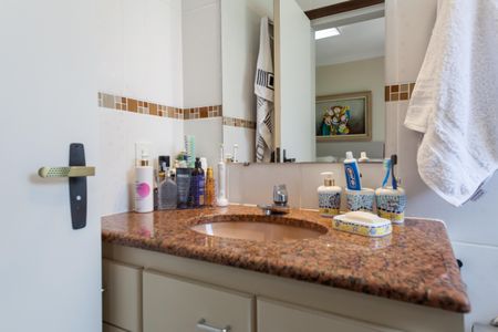 Apartamento para alugar com 170m², 3 quartos e 2 vagasBanheiro suite 