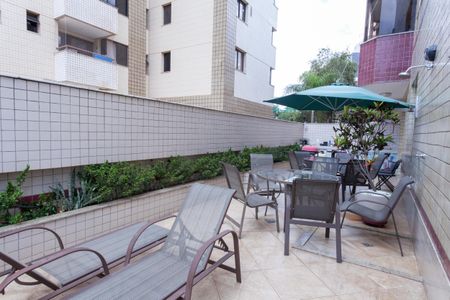 Apartamento para alugar com 170m², 3 quartos e 2 vagasÁrea externa privativa 