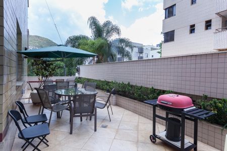 Apartamento para alugar com 170m², 3 quartos e 2 vagasÁrea externa privativa 