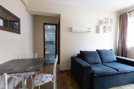Sala de apartamento para alugar com 1 quarto, 40m² em Centro, Curitiba
