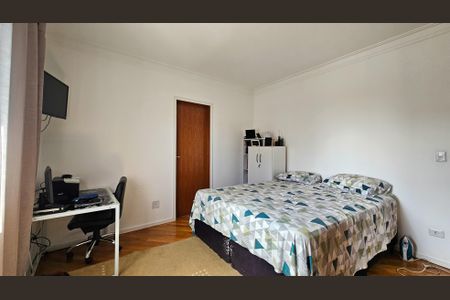 Casa à venda com 217m², 4 quartos e 5 vagasQuarto 4