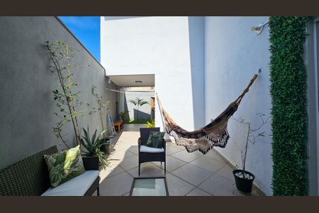 Casa à venda com 217m², 4 quartos e 5 vagasQuintal 