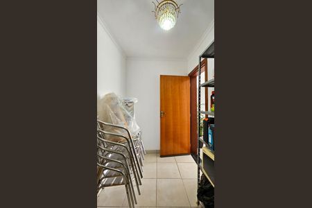 Casa à venda com 217m², 4 quartos e 5 vagasDeposito 