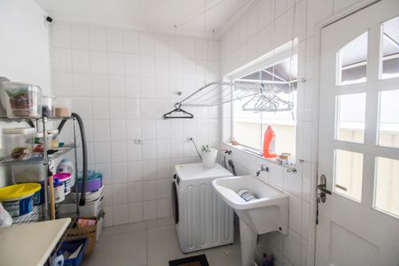 Casa de condomínio para alugar com 420m², 3 quartos e sem vaga Casa de condomínio para alugar com 420m², 3 quartos e sem vagaÁrea de Serviço