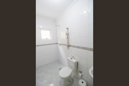 Casa de condomínio para alugar com 420m², 3 quartos e sem vaga Casa de condomínio para alugar com 420m², 3 quartos e sem vagaBanheiro da Suíte