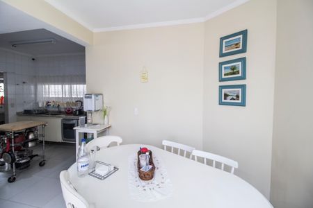 Casa de condomínio para alugar com 420m², 3 quartos e sem vaga Casa de condomínio para alugar com 420m², 3 quartos e sem vagaCozinha