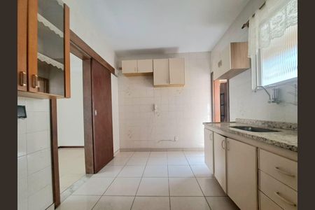 Apartamento à venda com 200m², 3 quartos e 2 vagas