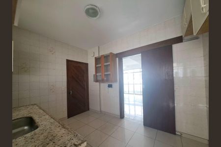 Apartamento à venda com 200m², 3 quartos e 2 vagas