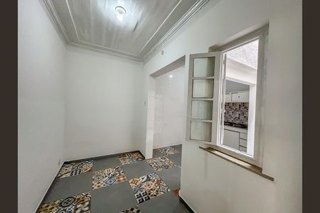Casa para alugar com 240m², 4 quartos e sem vaga