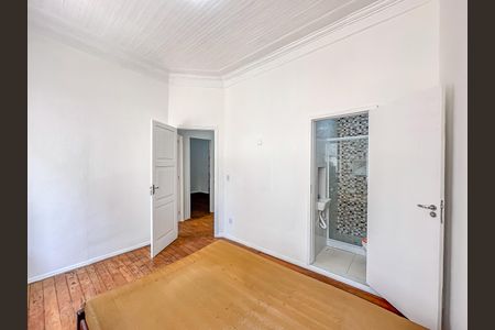 Casa para alugar com 240m², 4 quartos e sem vaga