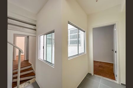 Casa para alugar com 240m², 4 quartos e sem vaga