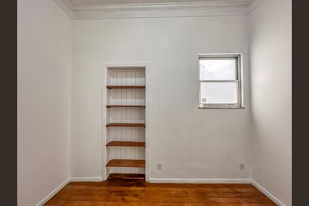 Casa para alugar com 240m², 4 quartos e sem vaga