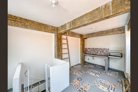 Casa para alugar com 240m², 4 quartos e sem vaga
