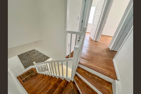 Casa para alugar com 240m², 4 quartos e sem vaga