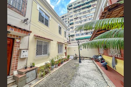 Casa para alugar com 240m², 4 quartos e sem vaga