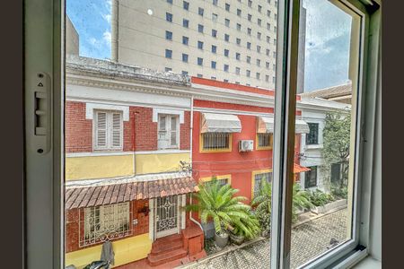 Casa para alugar com 240m², 4 quartos e sem vaga