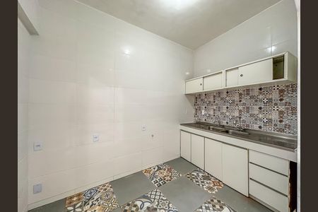 Casa para alugar com 240m², 4 quartos e sem vaga