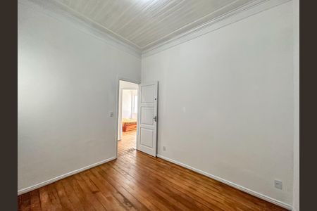 Casa para alugar com 240m², 4 quartos e sem vaga