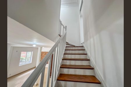 Casa para alugar com 240m², 4 quartos e sem vaga
