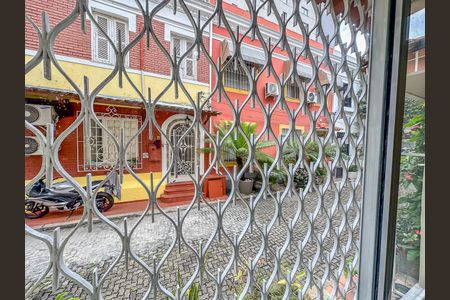 Casa para alugar com 240m², 4 quartos e sem vaga
