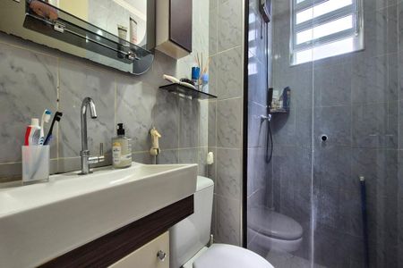 Apartamento à venda com 57m², 2 quartos e 1 vaga Apartamento à venda com 57m², 2 quartos e 1 vagaBanheiro