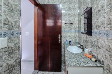 Casa à venda com 150m², 3 quartos e 2 vagasBanheiro da Suíte