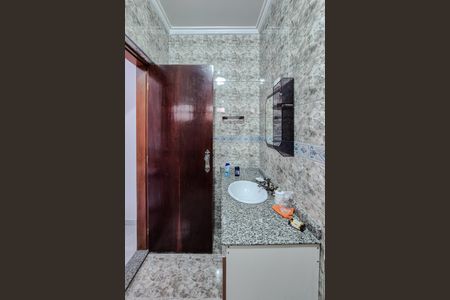 Casa à venda com 150m², 3 quartos e 2 vagasBanheiro da Suíte